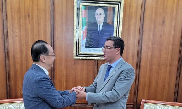 Алжир Китай