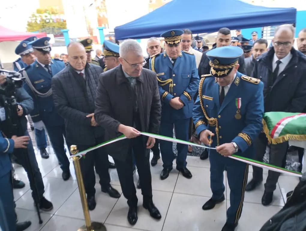 Глава Национальной полиции открывает три новых полицейских участка в провинции Сиди-Бель-Аббес
