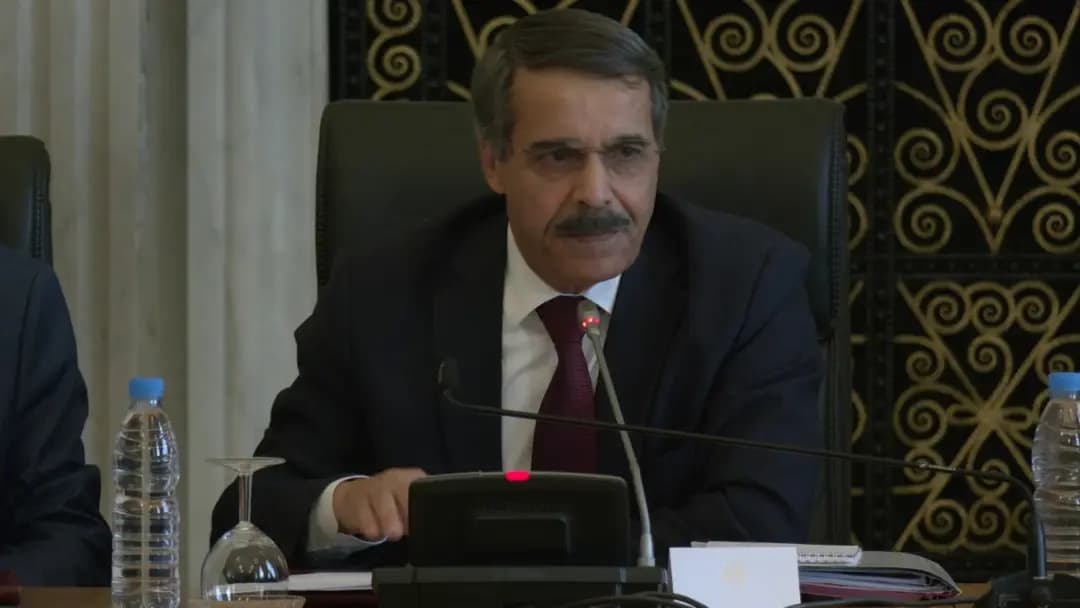 Абделькрим Бузред представил законопроект о финансах на 2026 год Комиссии по экономическим и финансовым вопросам