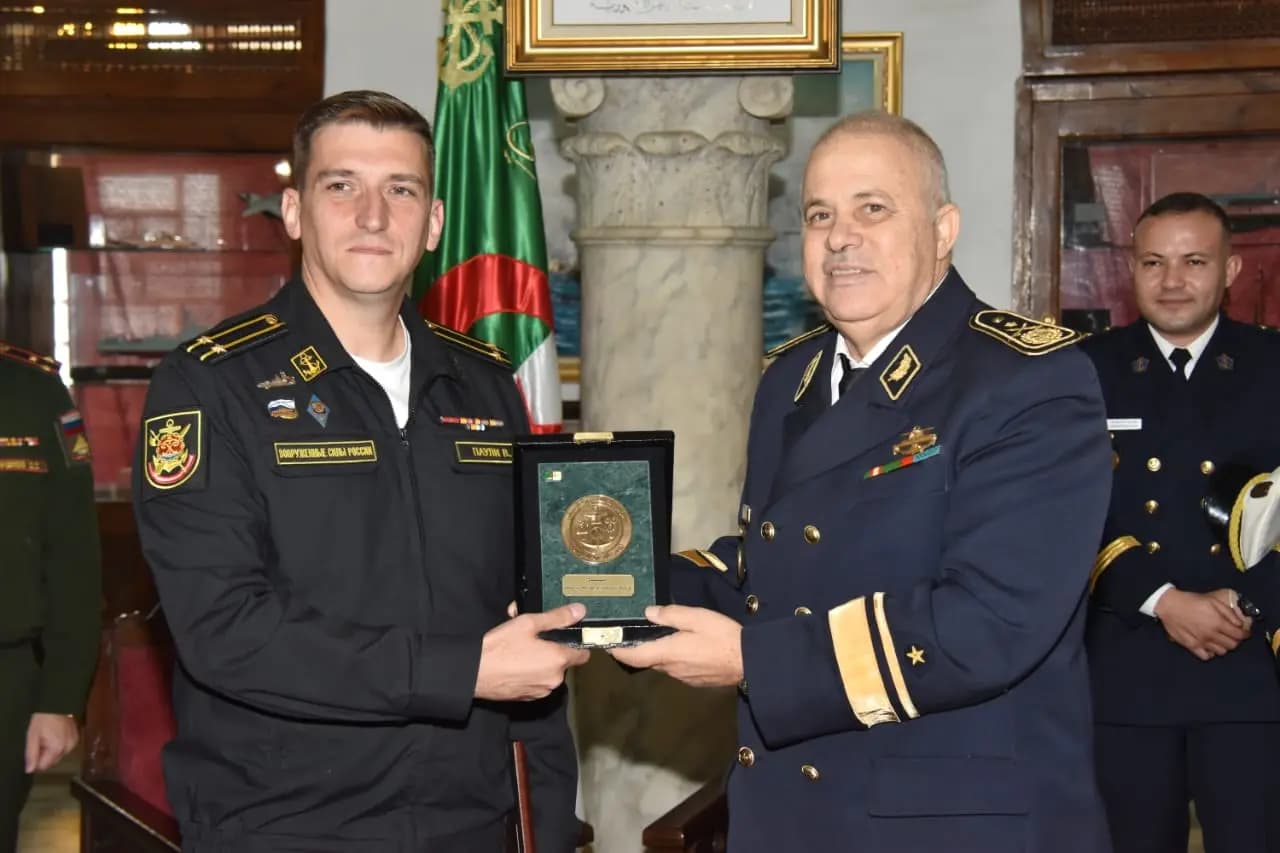 Алжир и Россия укрепляют военно-морское сотрудничество: корвет «БОЙКИИ» Балтийского флота пришвартовался в Алжире