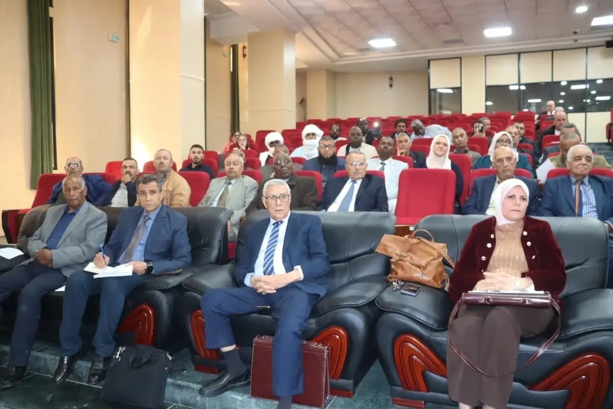 Министр сельского хозяйств провёл национальную встречу профессионалов финиковой отрасли