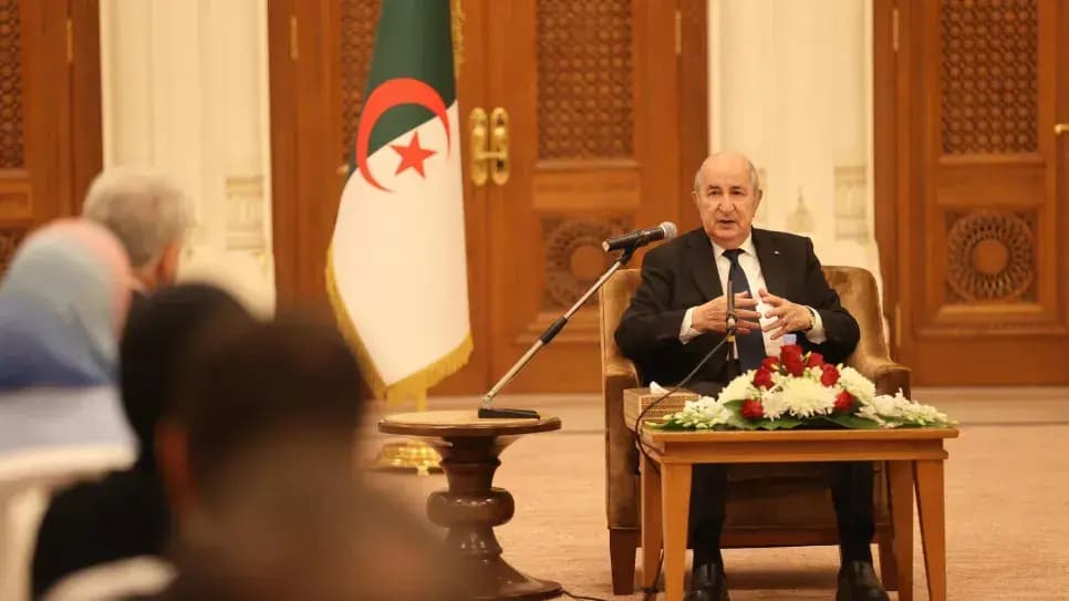 إفرديسن ن ومغيوان اغلناو إي يدرن  ذڨ وزغار سوڨتن اضكال وزيڨ إي د-يتاكف وسلواي ن ثڨذوذا إي لمند ن لهو س وڨورن-نسن