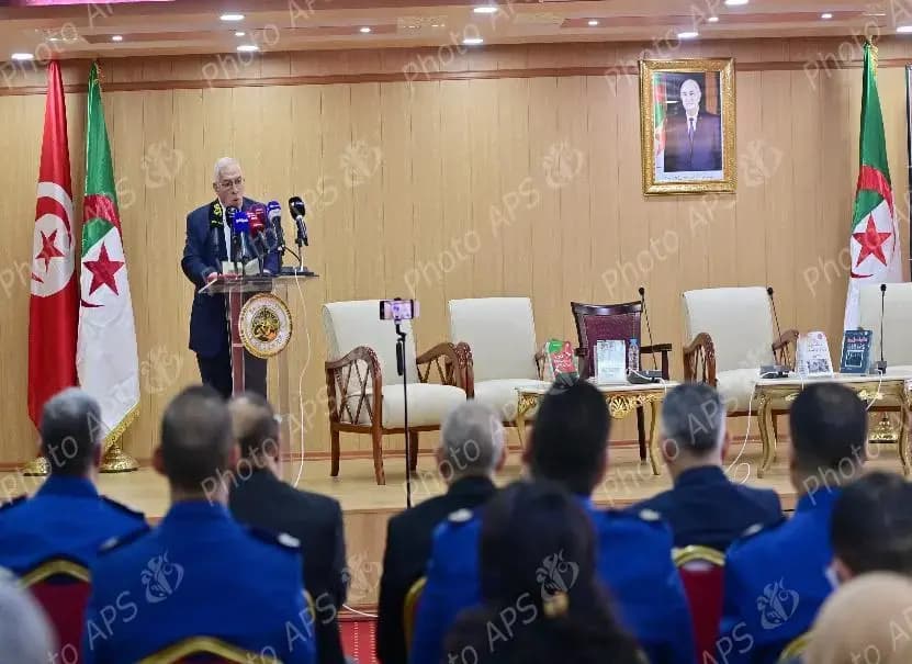 تاذالوست ن ساقية سيدي يوسف: ذ تافلويت تامسولست ن تسرتيت ن وسنڨر إي تضفر فرانسا تاهرسانت