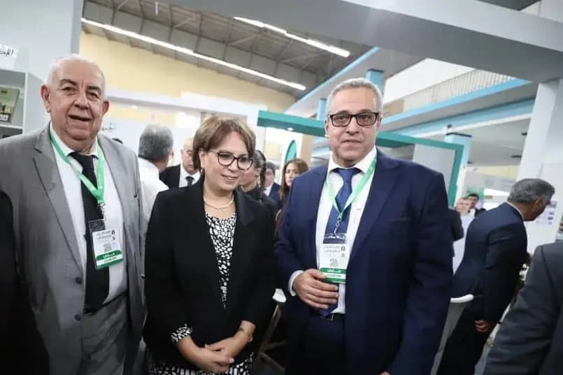 ثانغلافث ن يذلس، انمهال ن تمسڨيذا ن لزاير، ذ وسلواي ن وسقامو ؤنيڨ ايسلامان رزان غف ثينفسرث ن سناث ن تخامين ن ومني