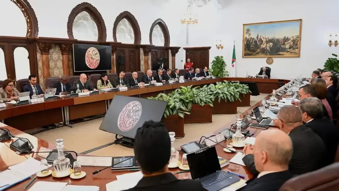 يومر ؤسلواي ن ثڨذوذا س وشكاض ن واجاو ذ وسذڨر ن ومليون ن واكرارن ن تفاسكا