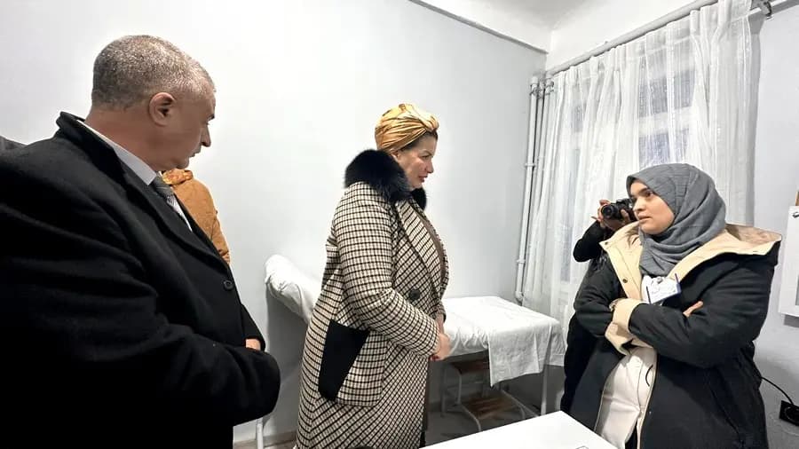 Tessidef Mouloudji ɣer umeẓlu yiwen n waxxam n yemdanen imɣaren deffir n ulseqɛed-nnes