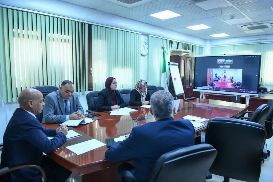 Agraw Aɣerfan Aɣelnaw: Timlilit n Tegrawt n Timmidwa Tawamnit gar Dzayer d Angula