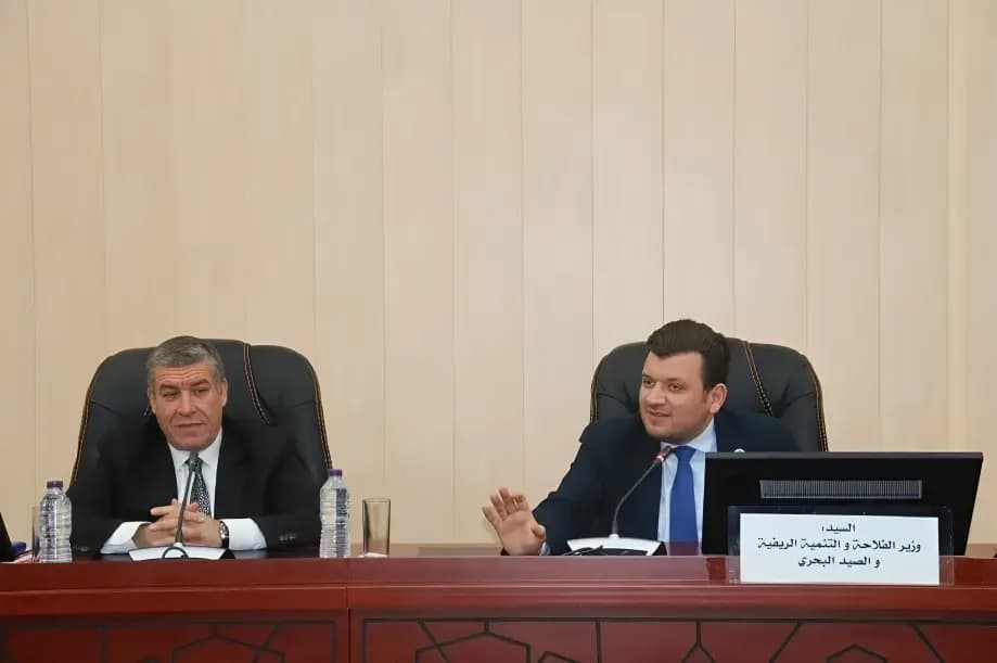 Takerrazt : Mass Oualid yesselwi timlilit taɣelnawt tgara n yimsaduren n yiḥebba