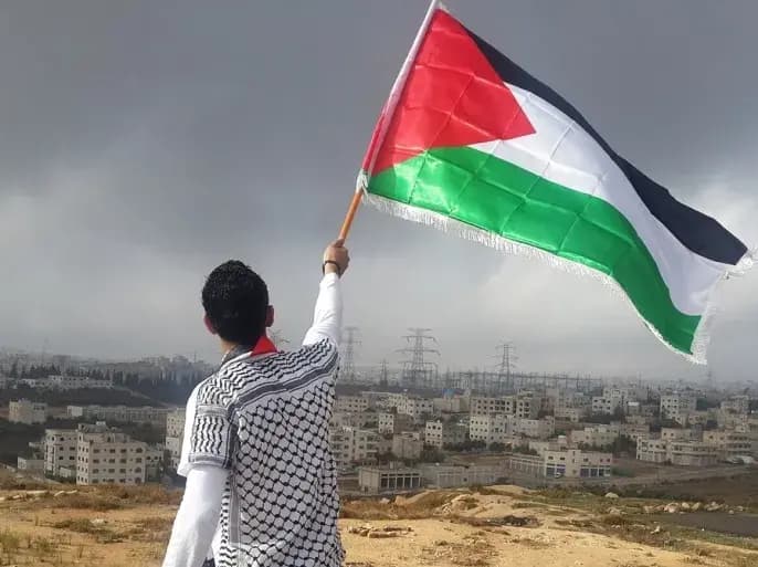 Iɣlanen Yeddukklen : asebded n uwanak afalesṭini yexḍa d afran, netta d aḥettem n tɣellist d urkad n Ugmuḍ Alemmas