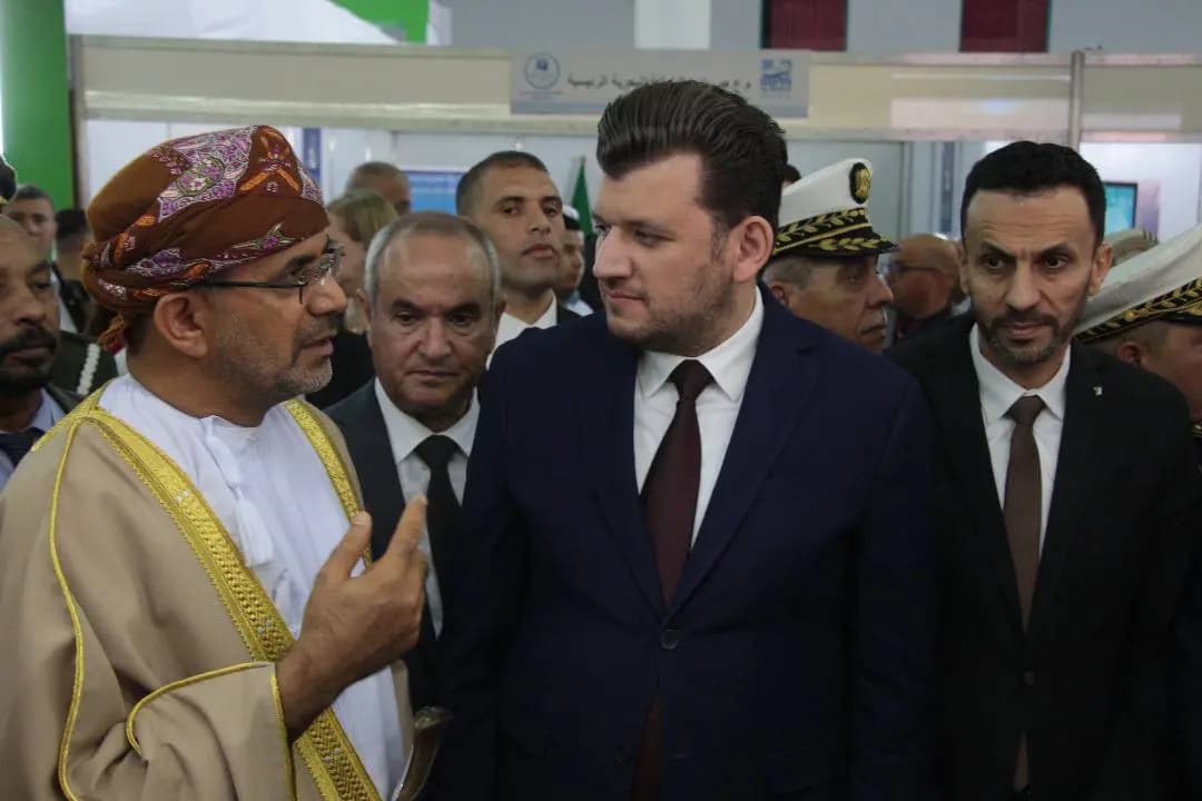 Aneɣlaf n Tegrawla Takerrazant n Tselṭna n Ɛuman: I ussiweḍ n unmireg adamsan adinami ugar d Dzayer