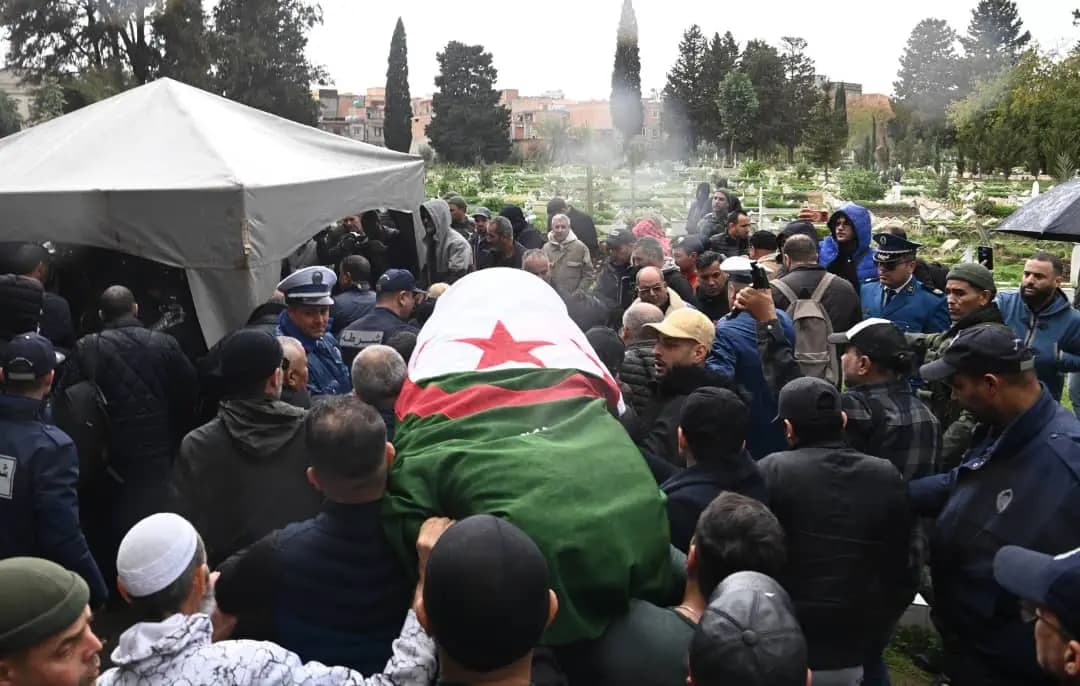 Tazeffant Biyuna neṭlen-tt deg deg tenṭelt n Lɛalya yellan deg Dzayer tamaneɣt