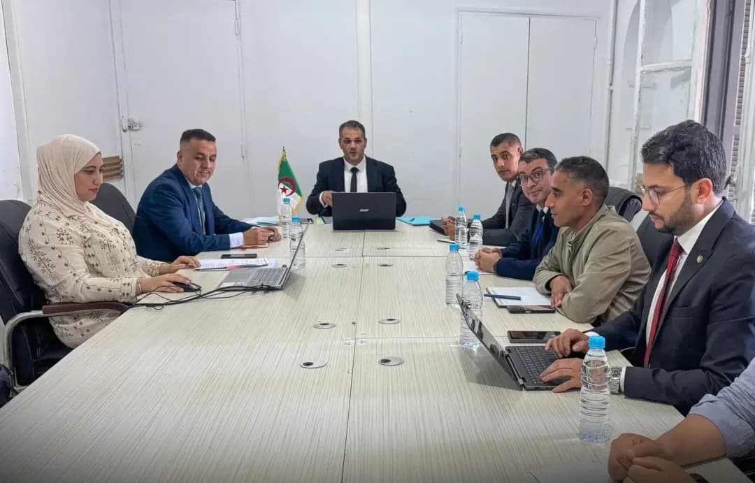 Azmal ɣef umtawa n usuddes n temhelt n umyefk n tnefka jar Tesmirit tasamit n usemḍen d ugzum n ulmud unnig