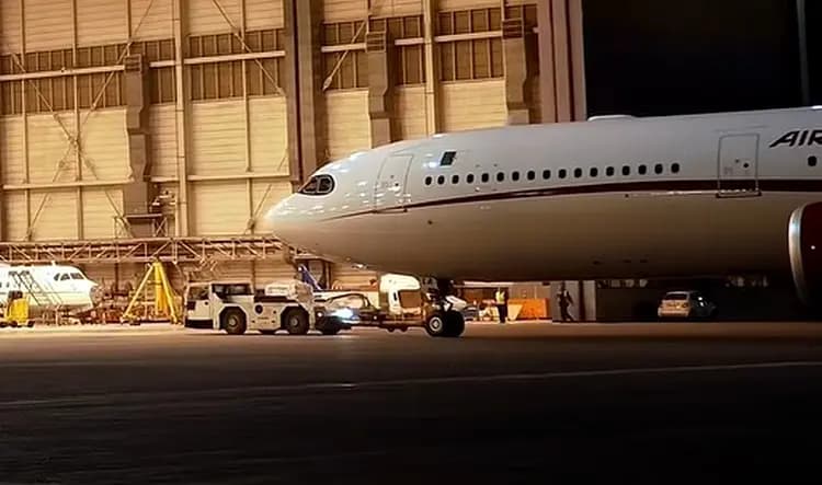 Taṛmist n « Air Algérie » termes asafag-is wis kraḍ azun Airbus A330-900 NEO