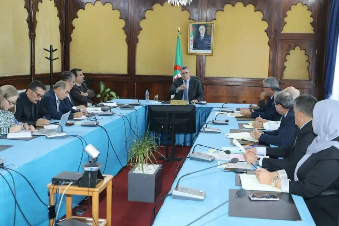 Yesselwi Bouzegza timlilit n uḍfar n yisenfaren n tuqqna tasaddant n teɣsar timaynutin