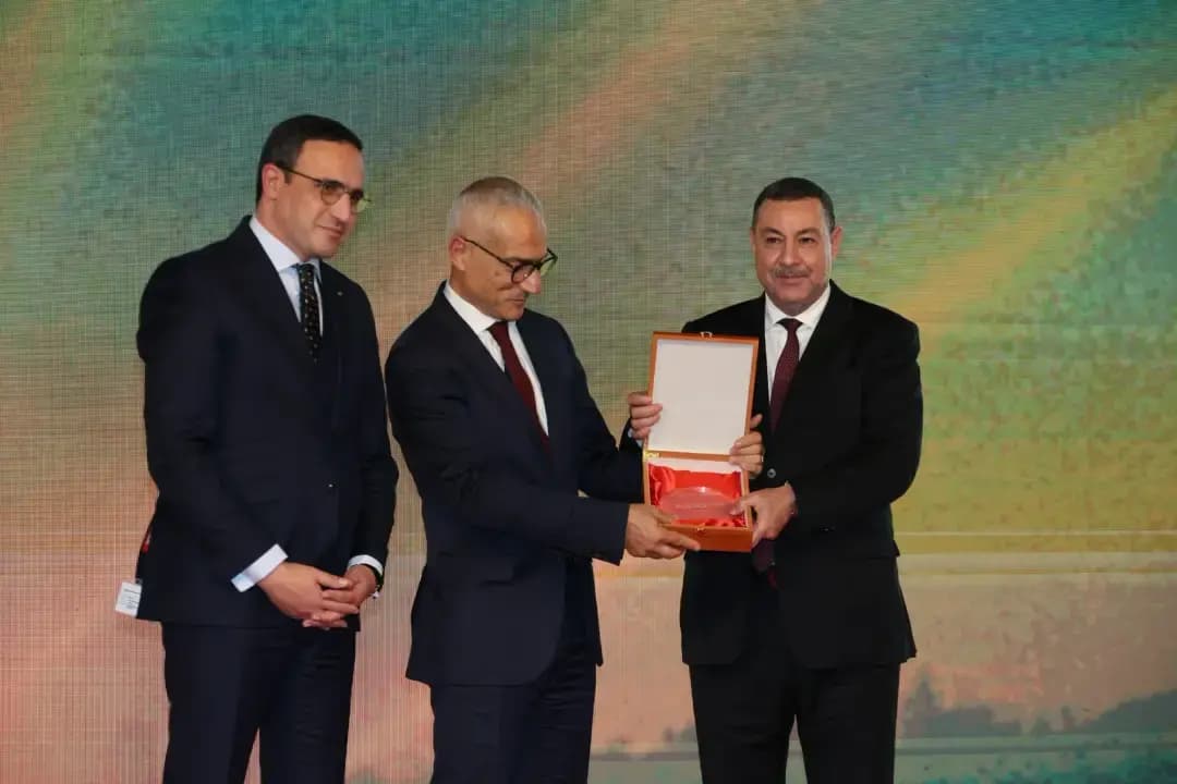 Termes Air Algerie asafag-nnes amezwaru deg ukatar n wahil n usmuynet n tanawt-nnes