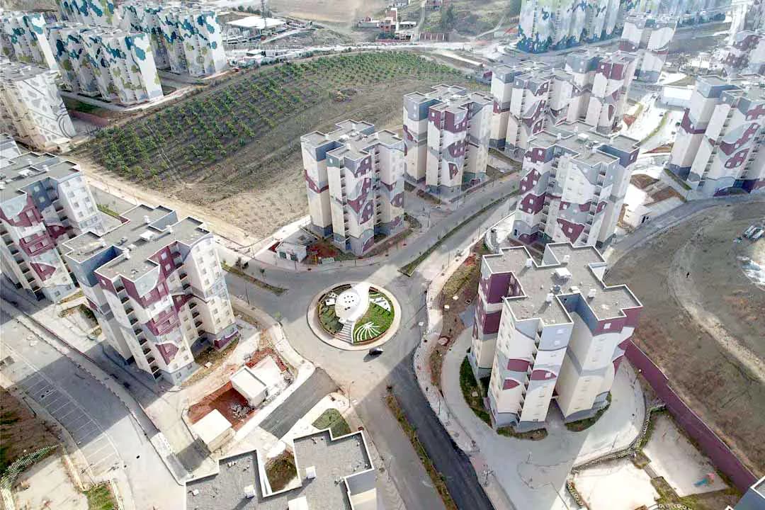 Asedger n ugar n 144.000 n tnezduɣin deg umgared n temnaḍin n tmurt