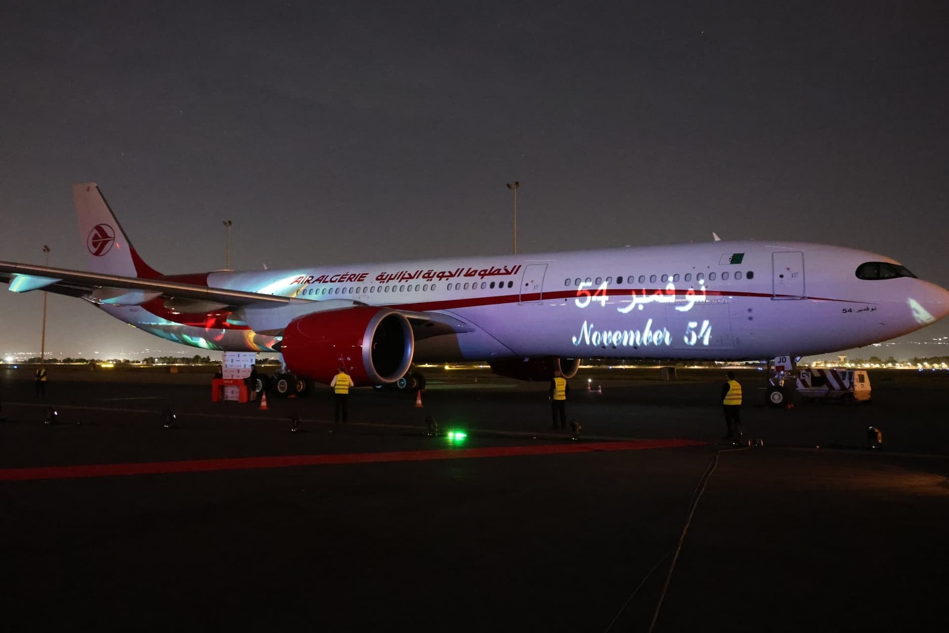 شركة الخطوط الجوية الجزائرية تستلم أول طائرة لها ضمن برنامج تجديد أسطولها