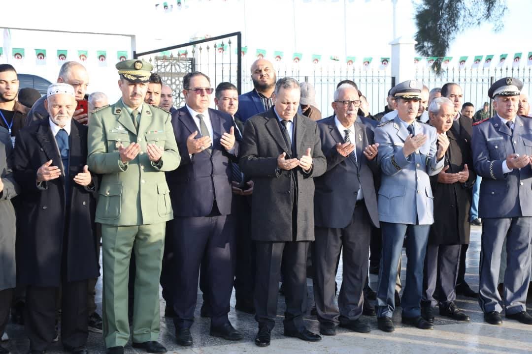 وهران: إعادة دفن رفاة 44 شهيدا بمقبرة الشهداء بعين الكرمة