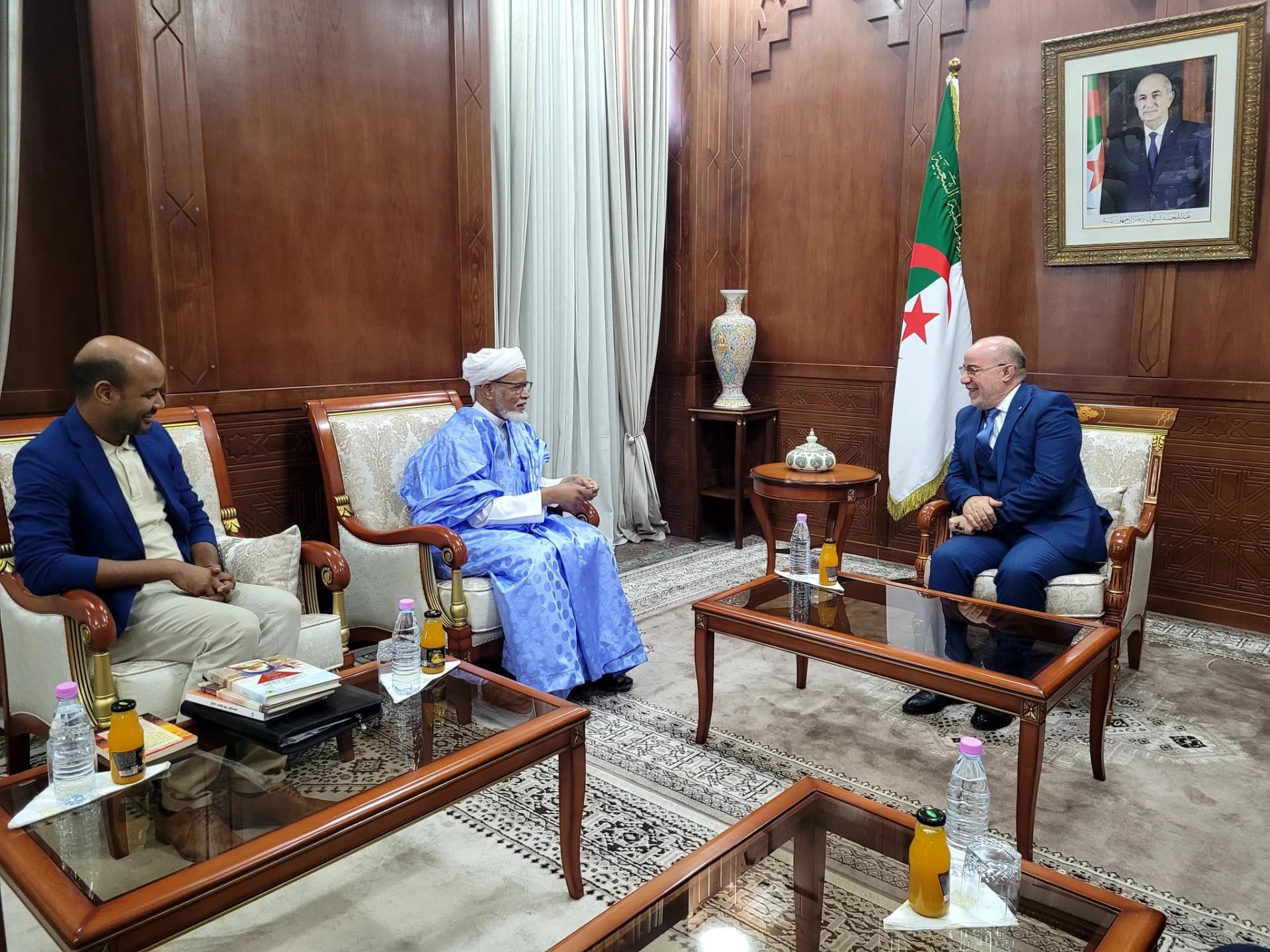 بلمهدي يستقبل رئيس مجلس اللسان العربي في موريتانيا