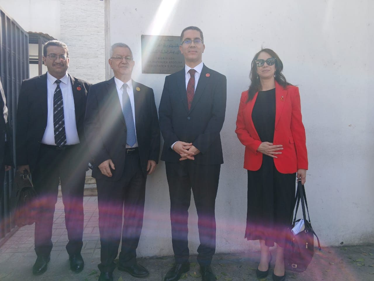 رئيس مجلس الأمة يزور سفارة الجزائر بلواندا