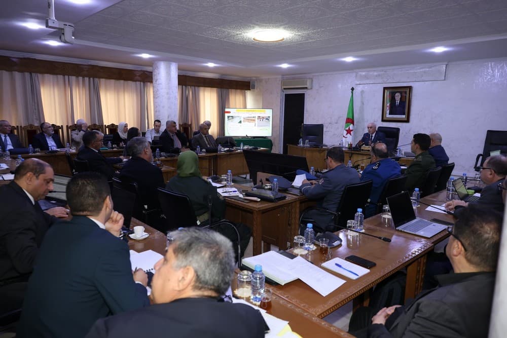 وزارة الداخلية و الجماعات المحلية و النقل