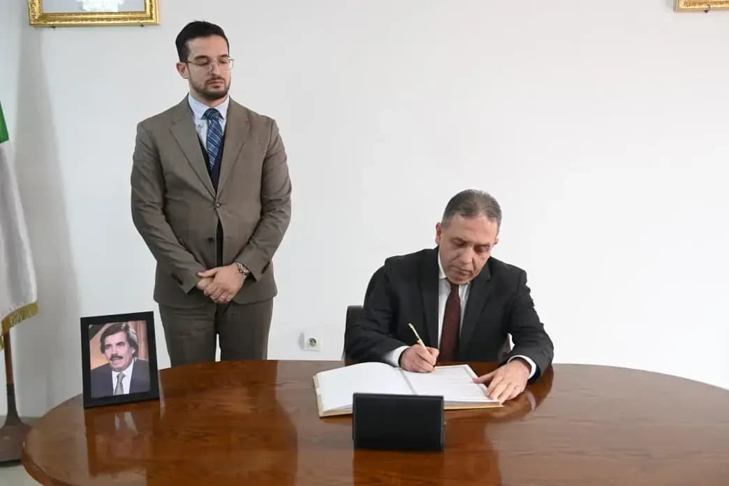 Former Yemeni VP passes away: Khelif signs condolence book at Embassy
