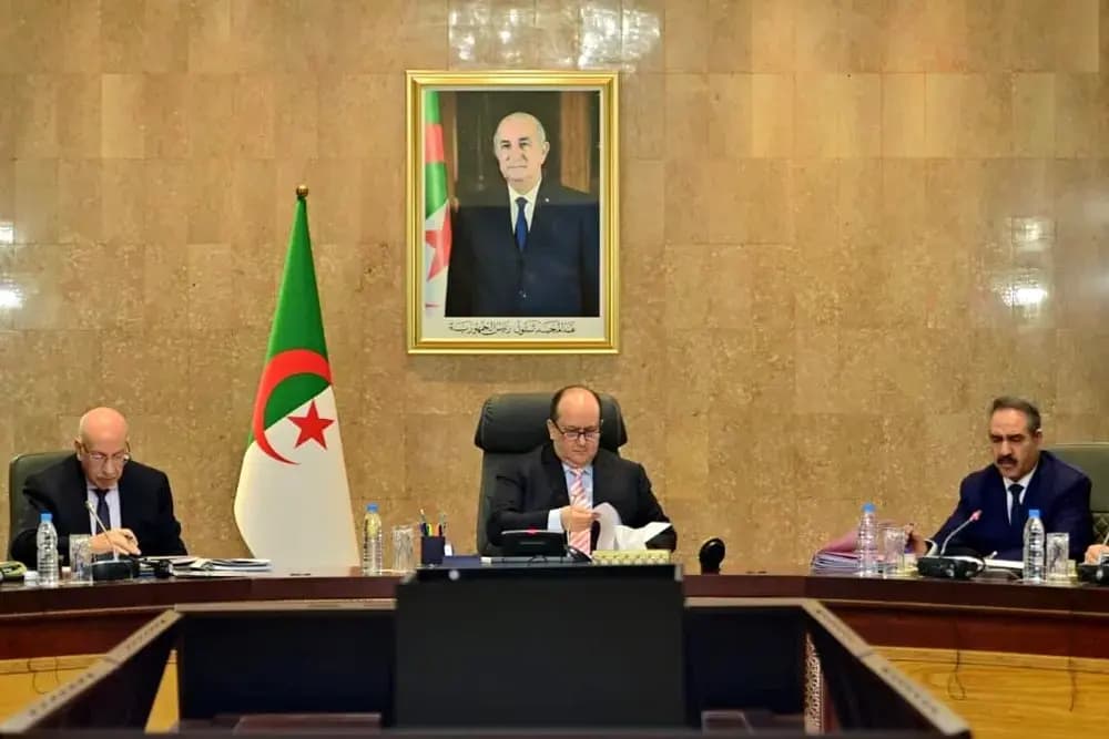 Government reviews Algeria’s social map, digital services portal