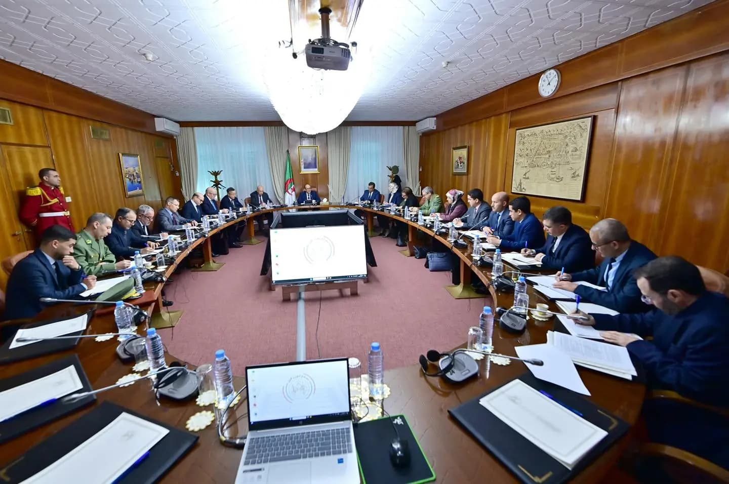 PM launches working group to develop national integration framework for automotive industry