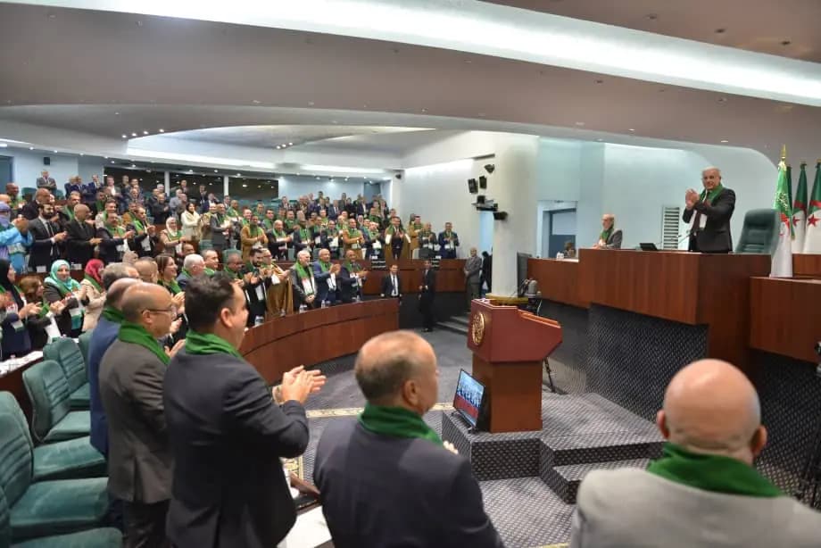 Lower House passes law criminalizing French colonialism in Algeria