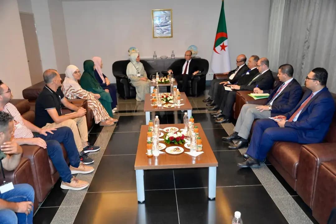 Chaib receives family members of Algerian nationals in Gaza