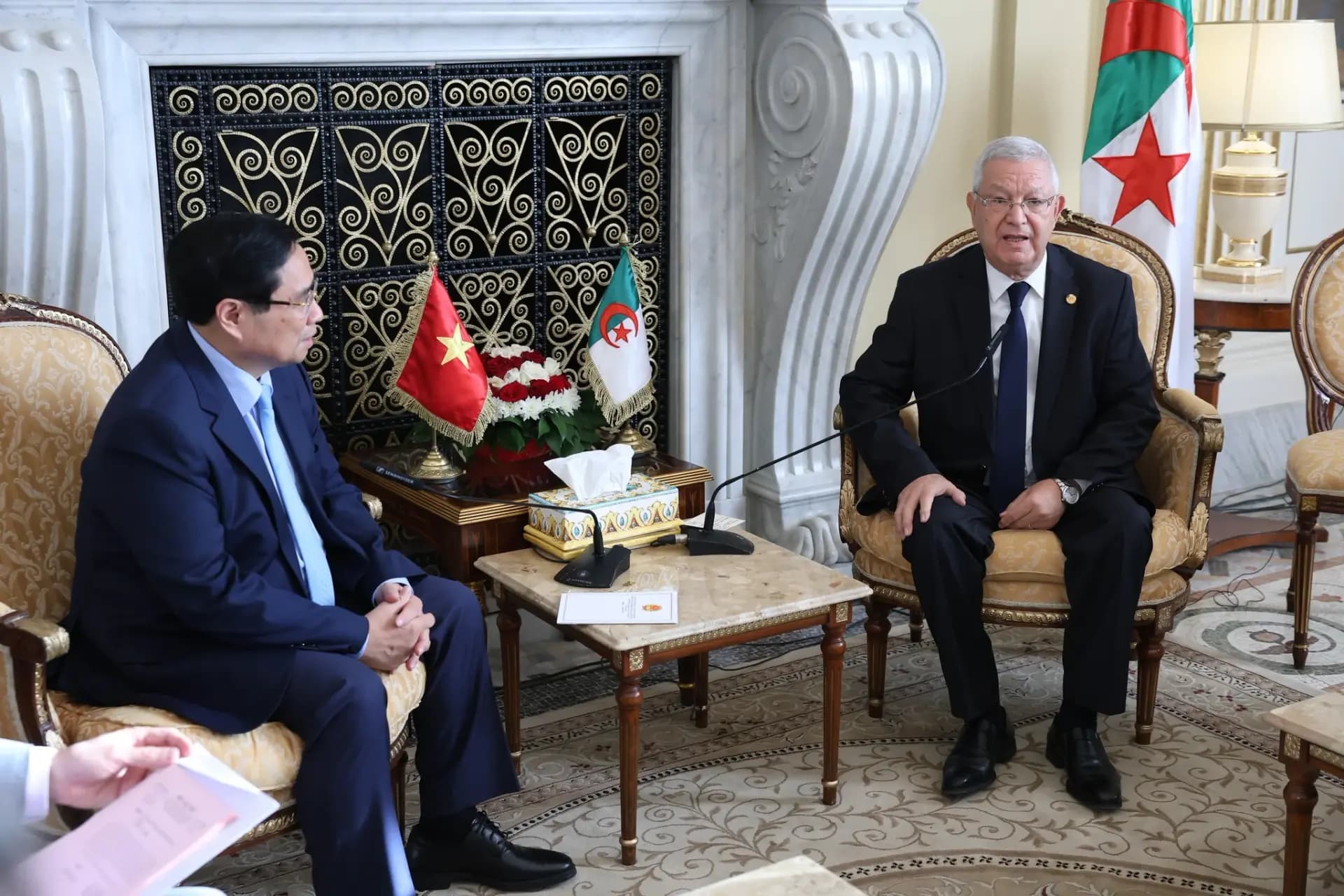 Vietnamese Prime Minister wraps up visit to Algeria by meeting senior state officials