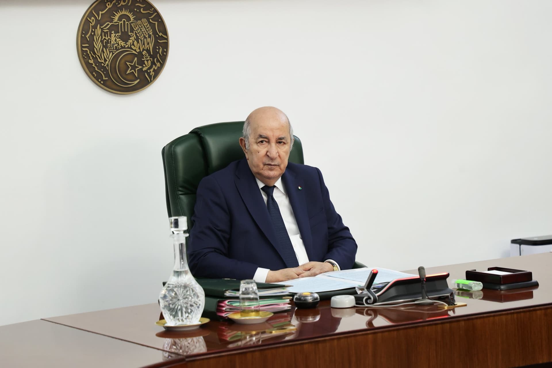 President Tebboune orders Finance Minister to prepare draft to increase national minimum wage, unemployment benefit