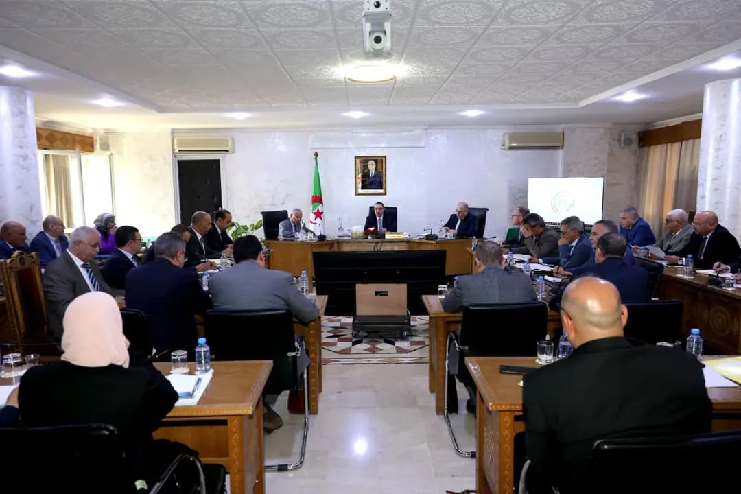 Sayoud orders faster modernization of Algeria's ports, airports