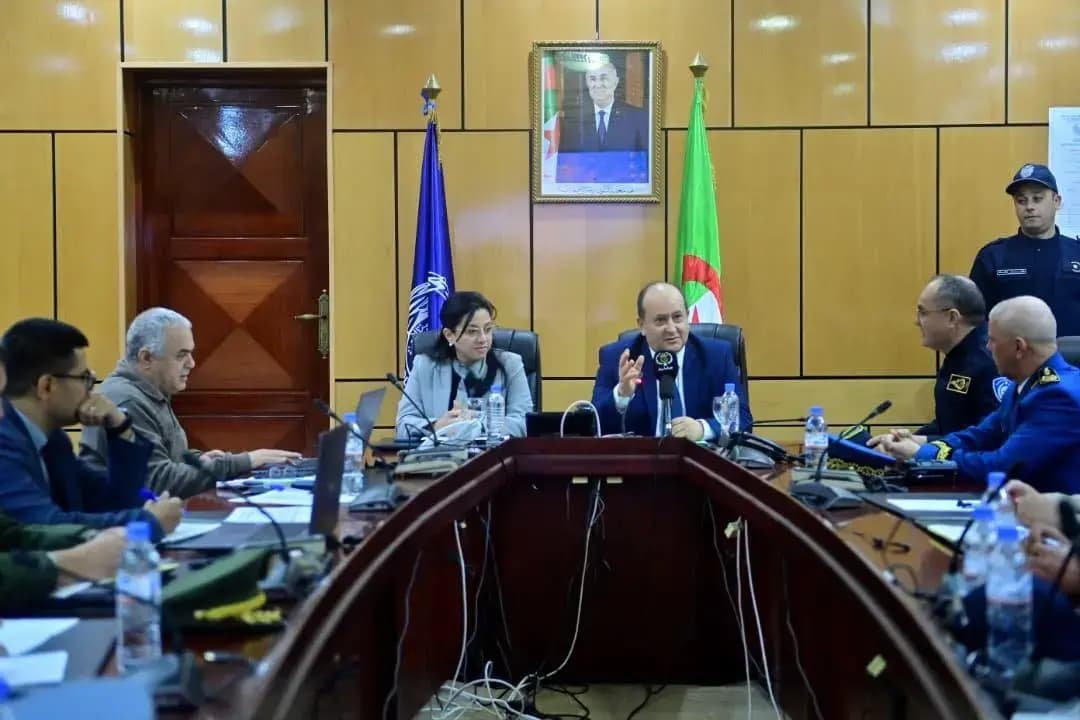 PM visits market monitoring task force ahead of Ramadan