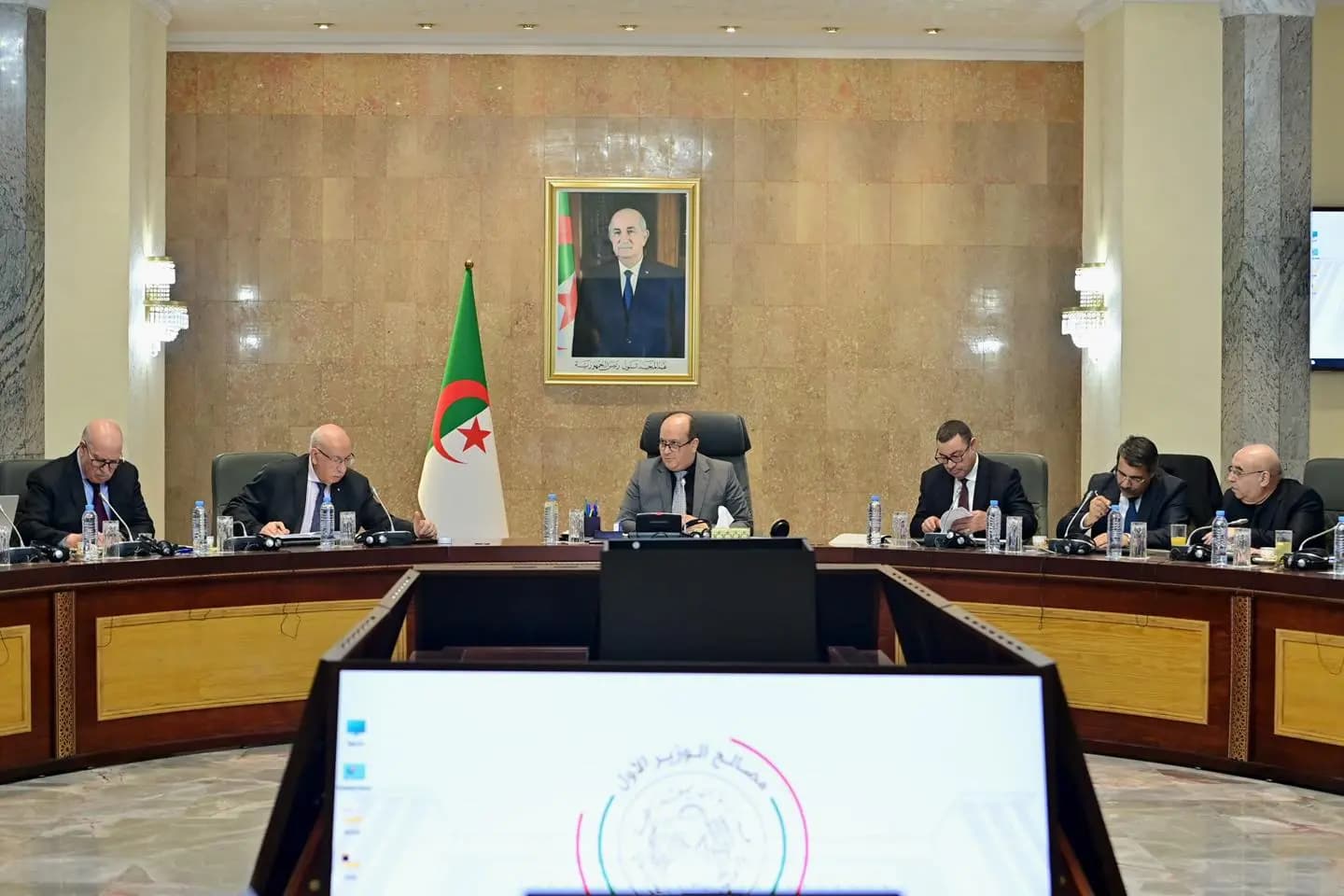 PM chairs Import Regulation Council meeting